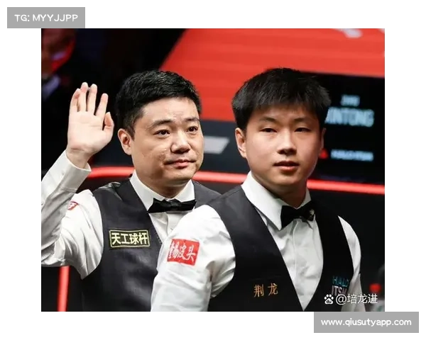 泳池清洁机器人误入赛道致世锦赛蝶泳热身中断引发关注 泳池清洁机器人误入赛道致世锦赛蝶泳热身中断引发关注